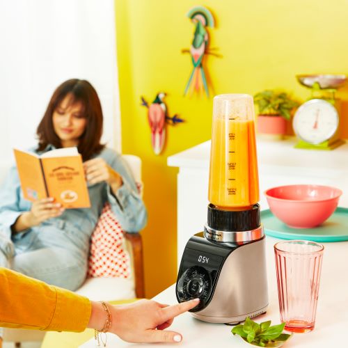 Moulinex Blend Up On The Go, Personal Blender,1000W, 0.7L, 8 Automatic programs + Pulse - LM190AF0 + Tefal Travel Mug Classic 0.36L, Red - N2020410 Moulinex Blend Up On The Go, Personal Blender,1000W, 0.7L, 8 Automatic programs + Pulse - LM190AF0 + Tefal Travel Mug Classic 0.36L, Red - N2020410